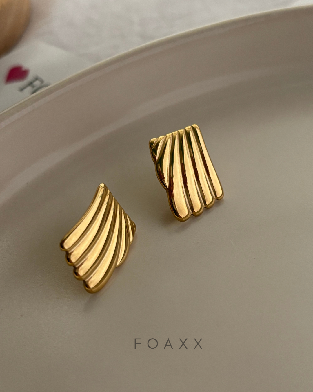 Velora Wave Gold Earrings