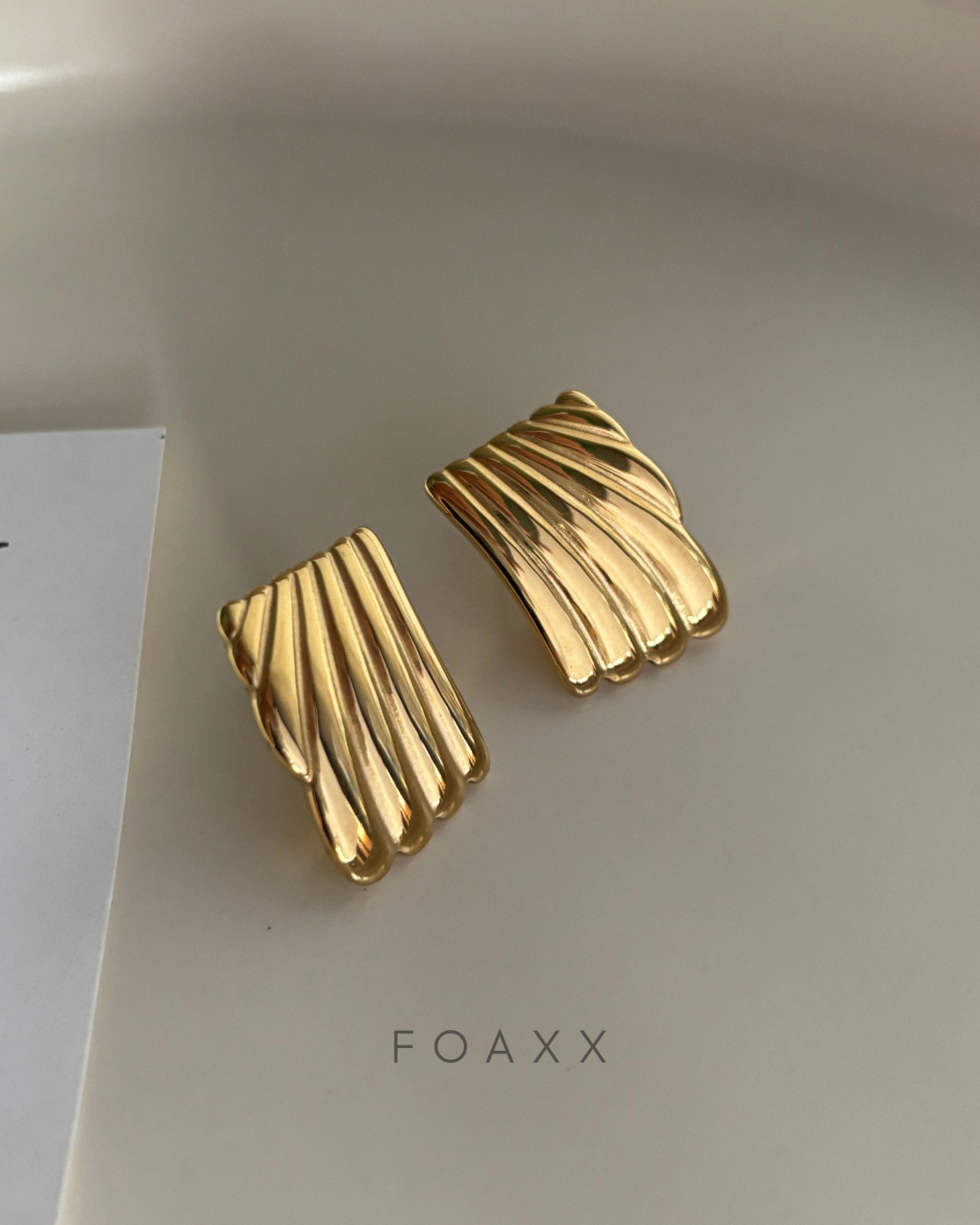 Velora Wave Gold Earrings