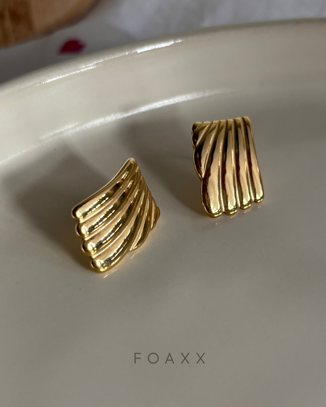 Velora Wave Gold Earrings