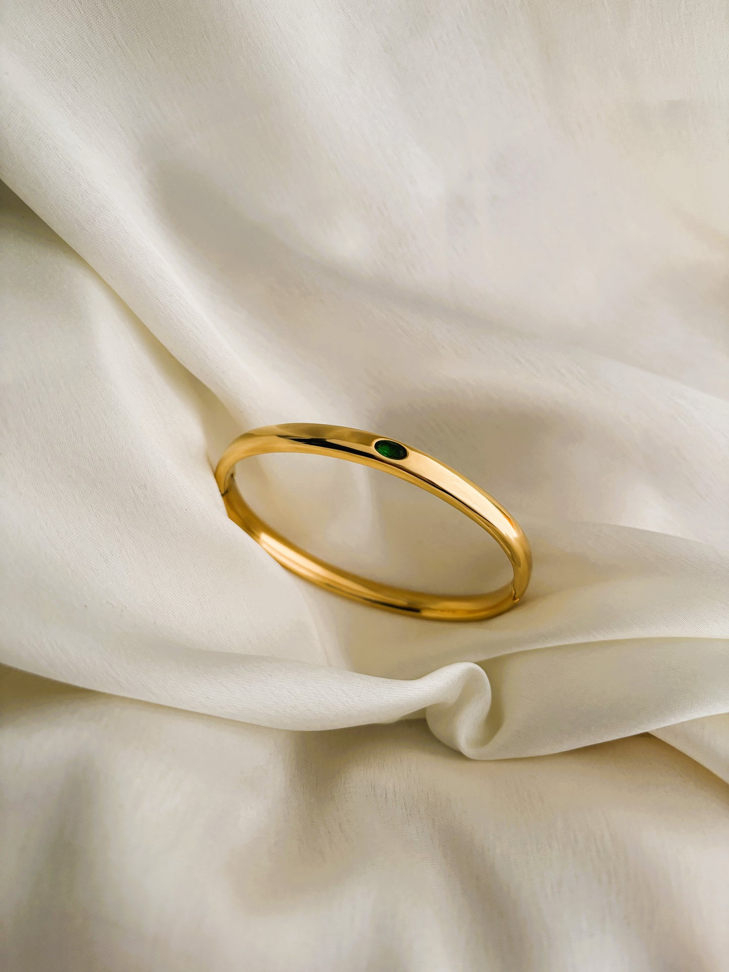 Classic Bangle with Green Stone