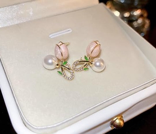 Tulip with Pearl Earrings