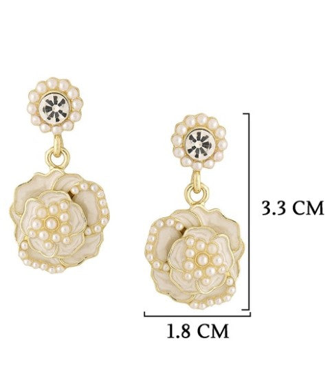 White Flower with Pearls Earrings