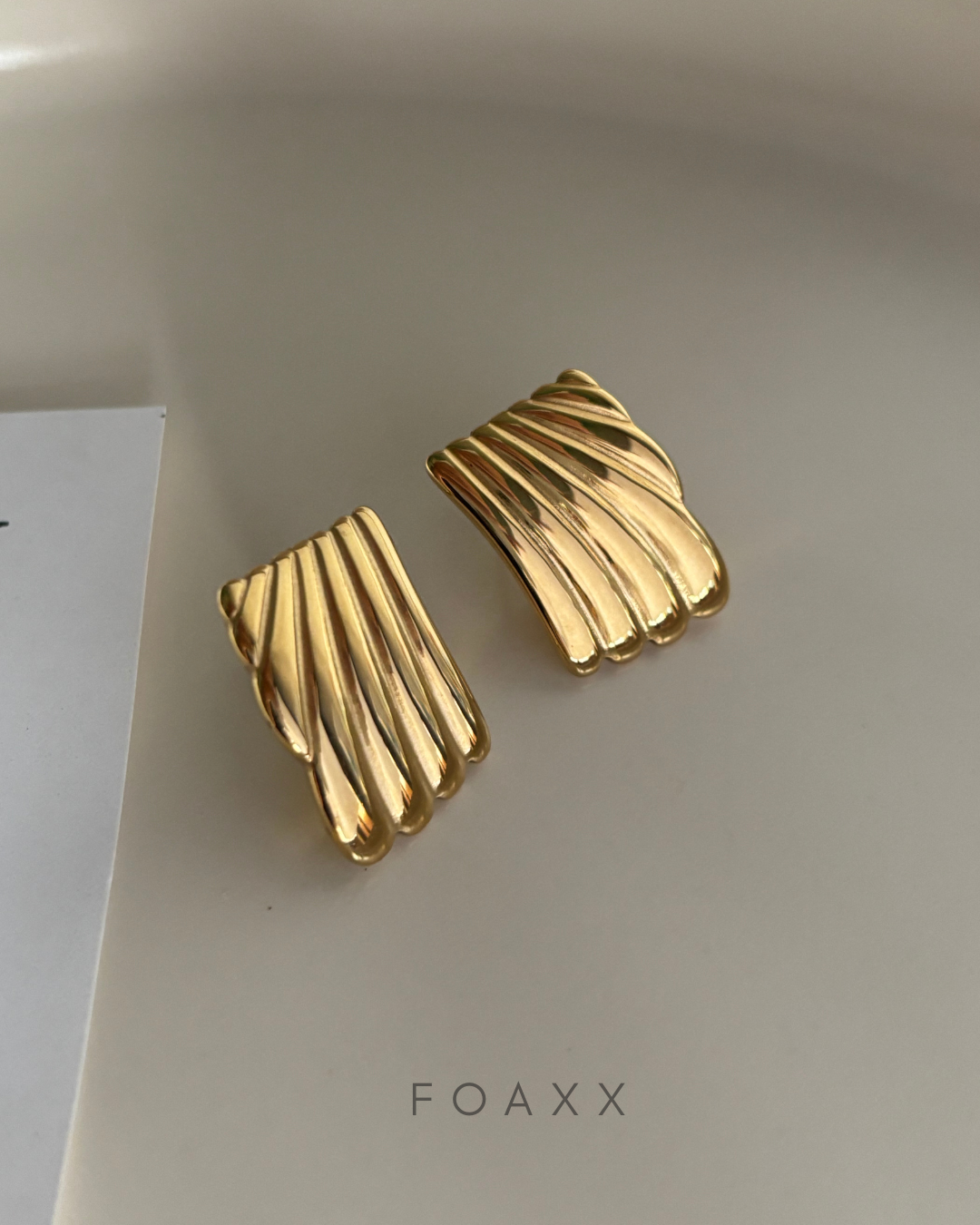 Velora Wave Gold Earrings