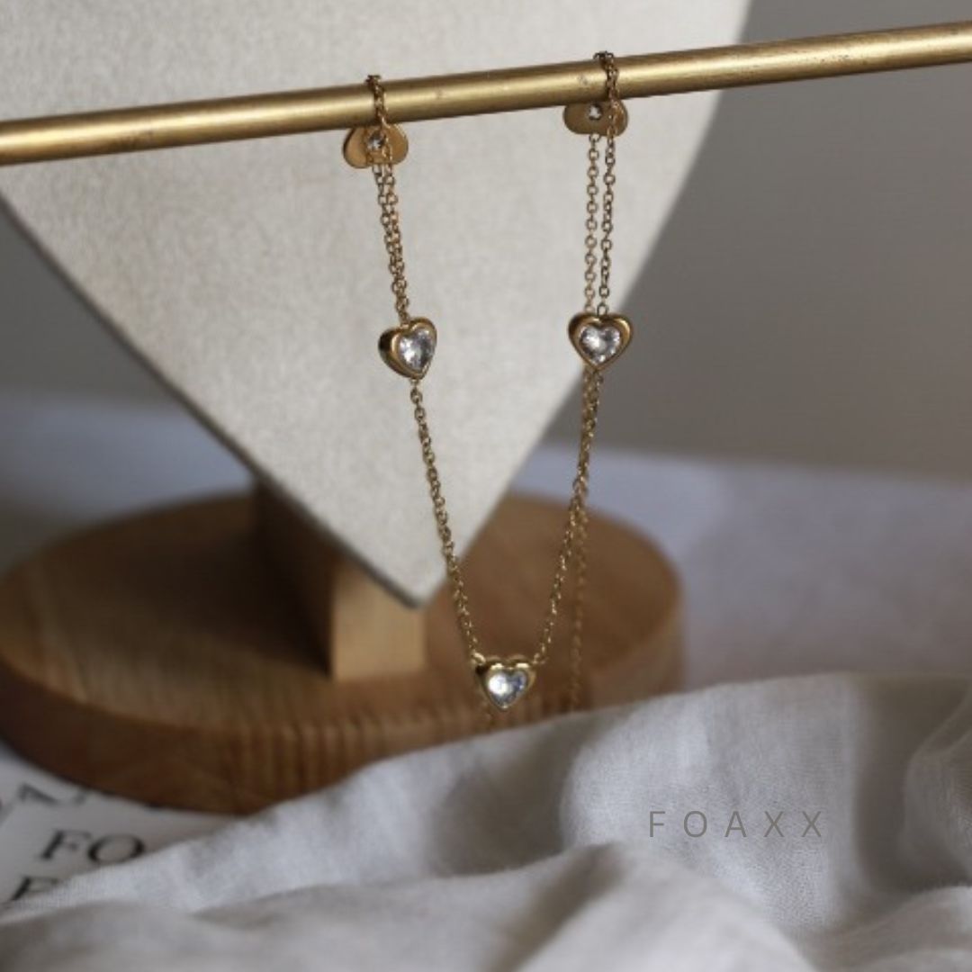 Ariana Golden Heart Necklace