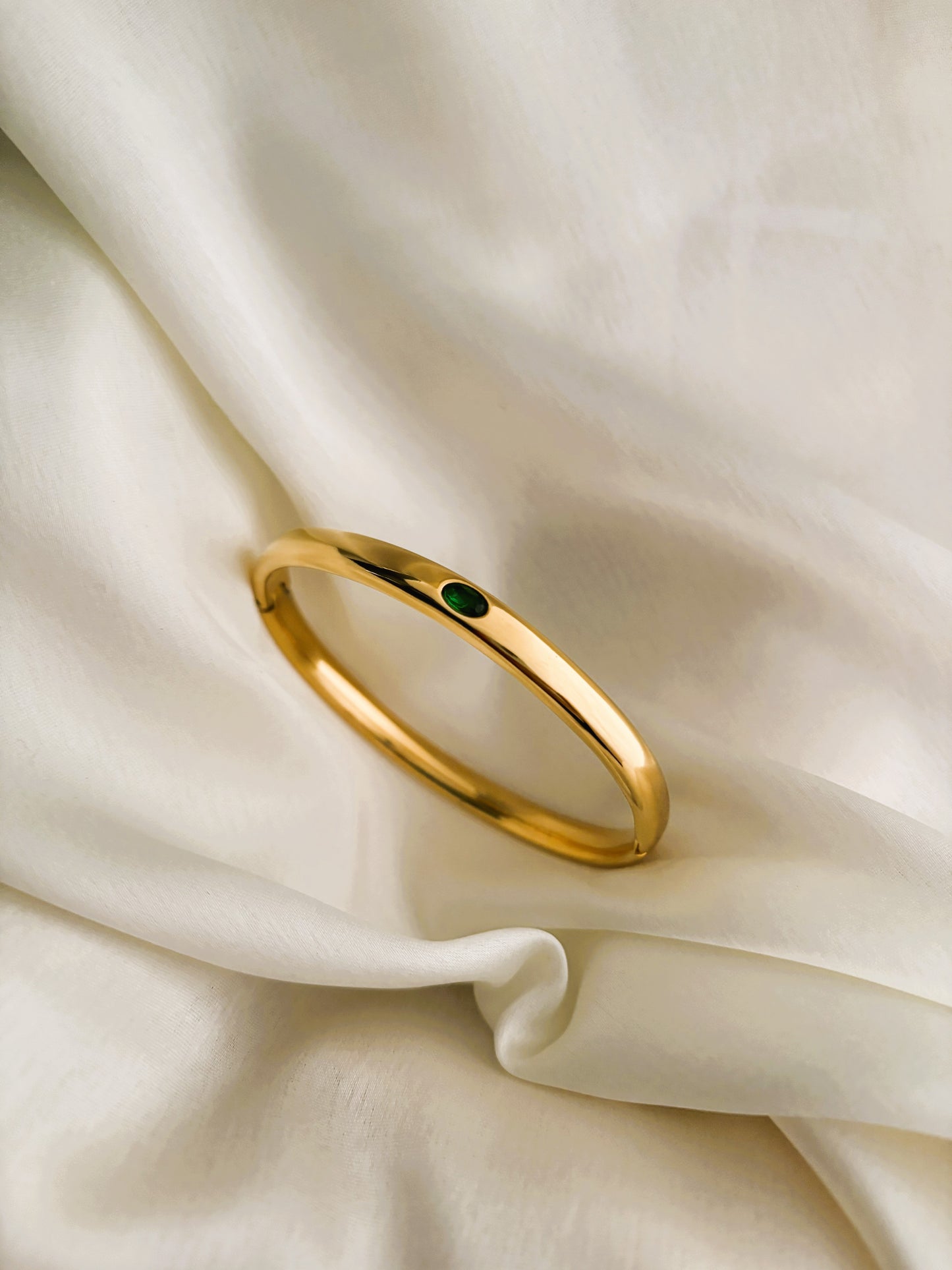 Classic Bangle with Green Stone