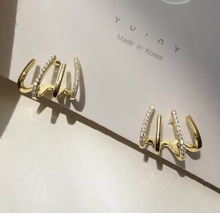Four Claw Diamond Studs