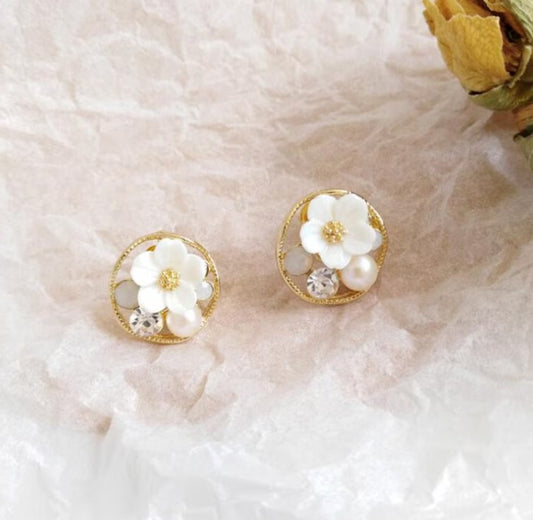 Flower Pearl Wreath Earrings