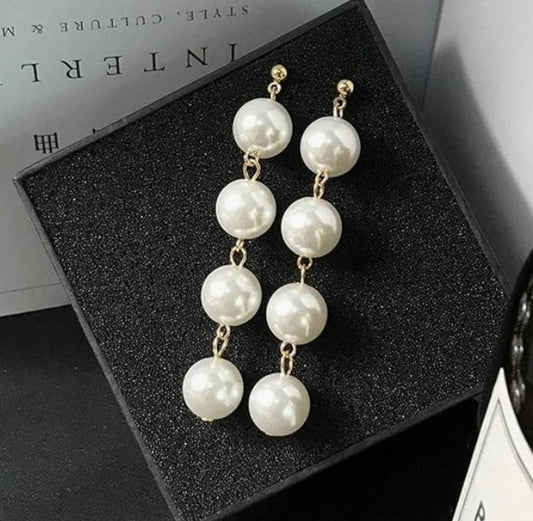 Pearl String Dangler Earrings