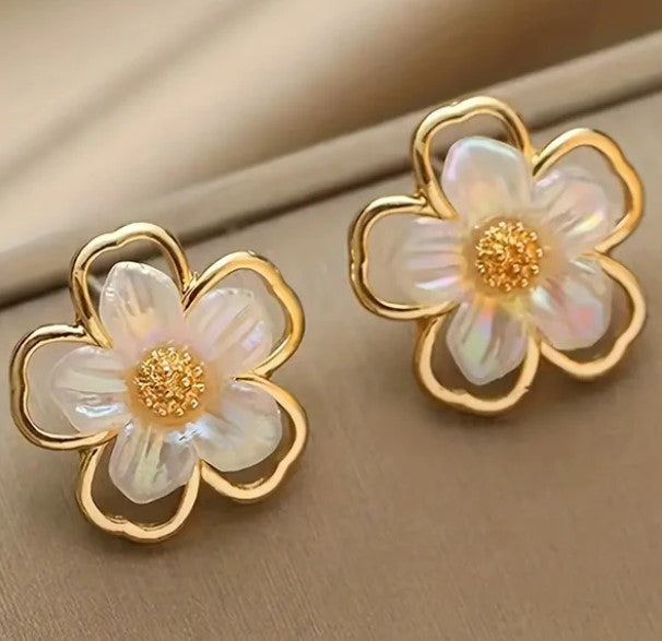 White Flower with Golden Detail Earrings