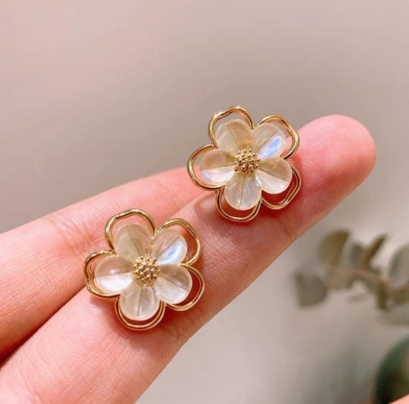 White Flower with Golden Detail Earrings