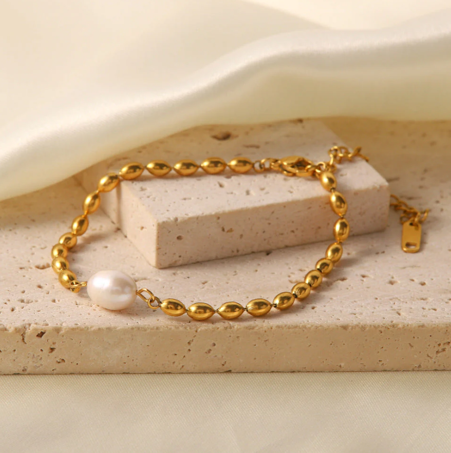 Golden Glow Pearl Bracelet