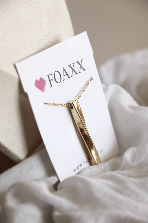 Cora Twisted Cube Necklace